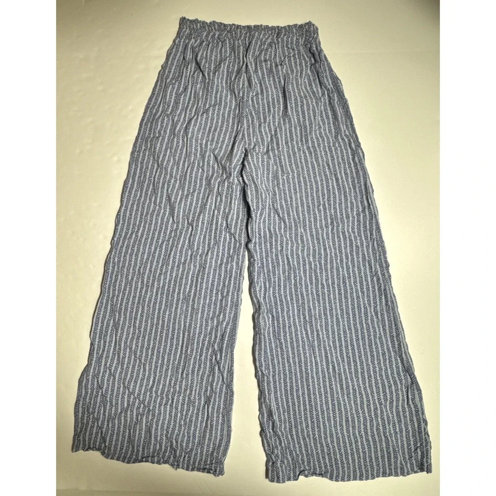 New Life Feeling Wide Leg Pants Smocked Waist‎ Blue Leaf Print